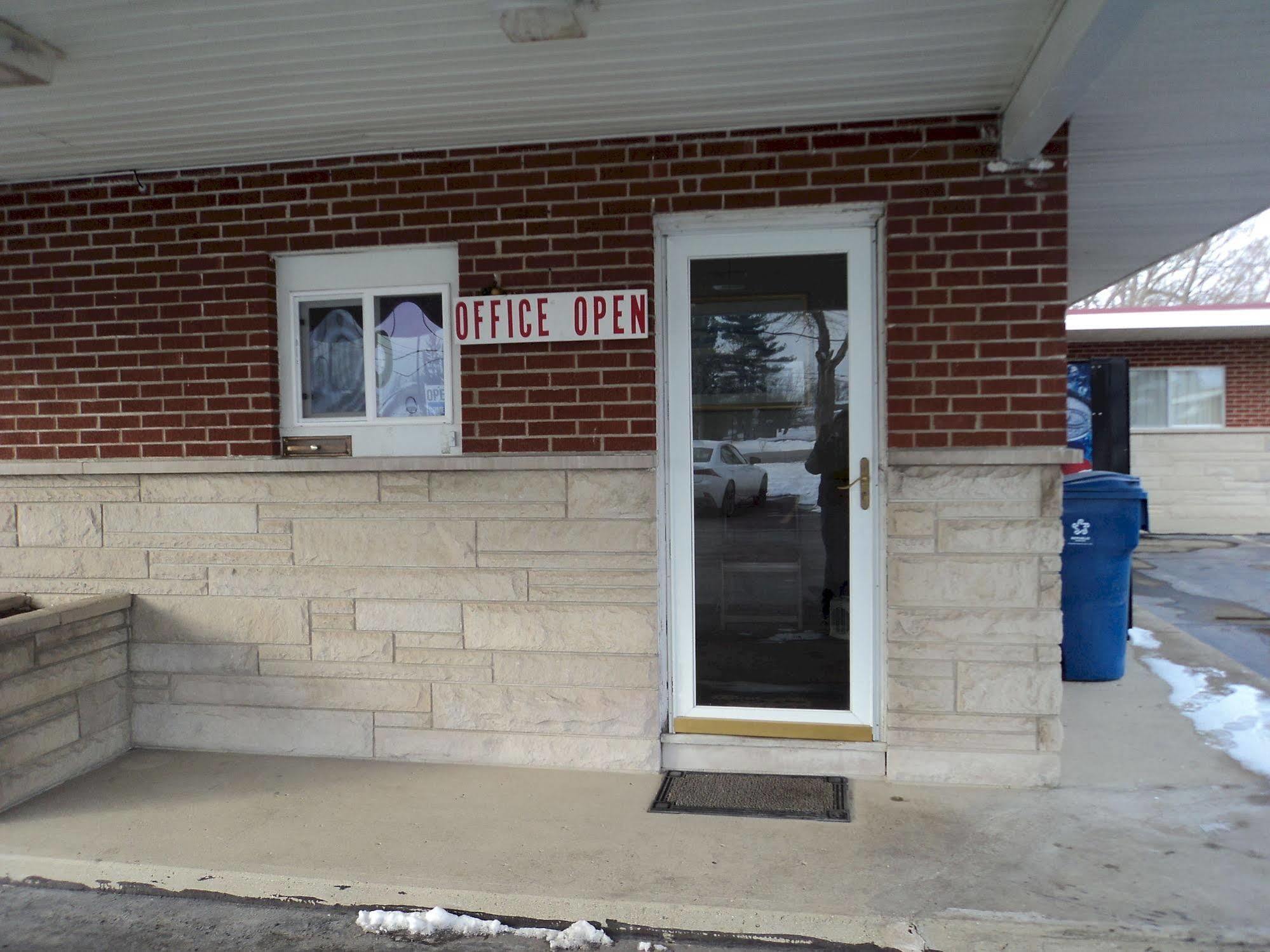 Greencastle Inn Exterior photo
